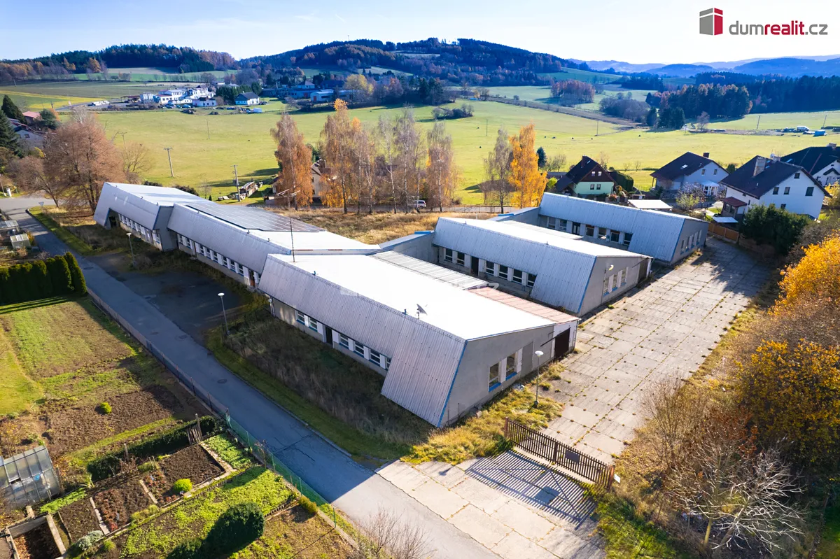 Pronájem výrobní haly, prostoru 1650 m²
